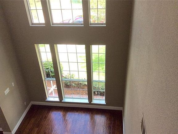 3rd image of 6105 Vineyard Ln
