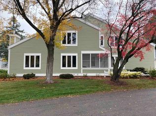 125 Pine Ridge Trl, Madison, WI 53717