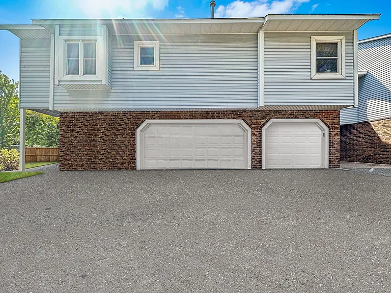 5308 Highpointe Dr — Photo 4