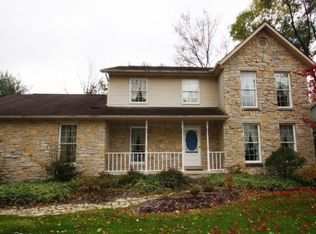 932 Lattavo St NE, Canton, OH 44714