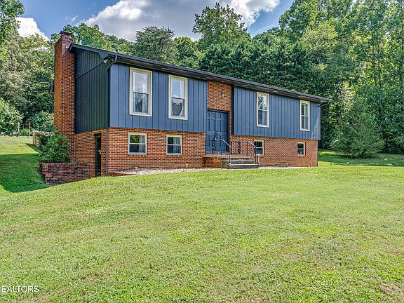 2nd image of 1519 Shadowood Dr