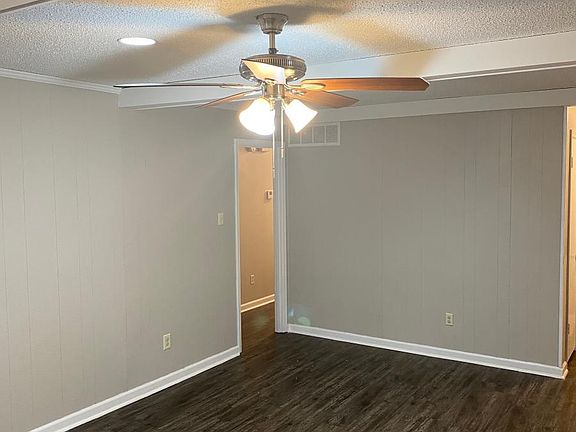4th image of 7081 Shadow Oaks Dr