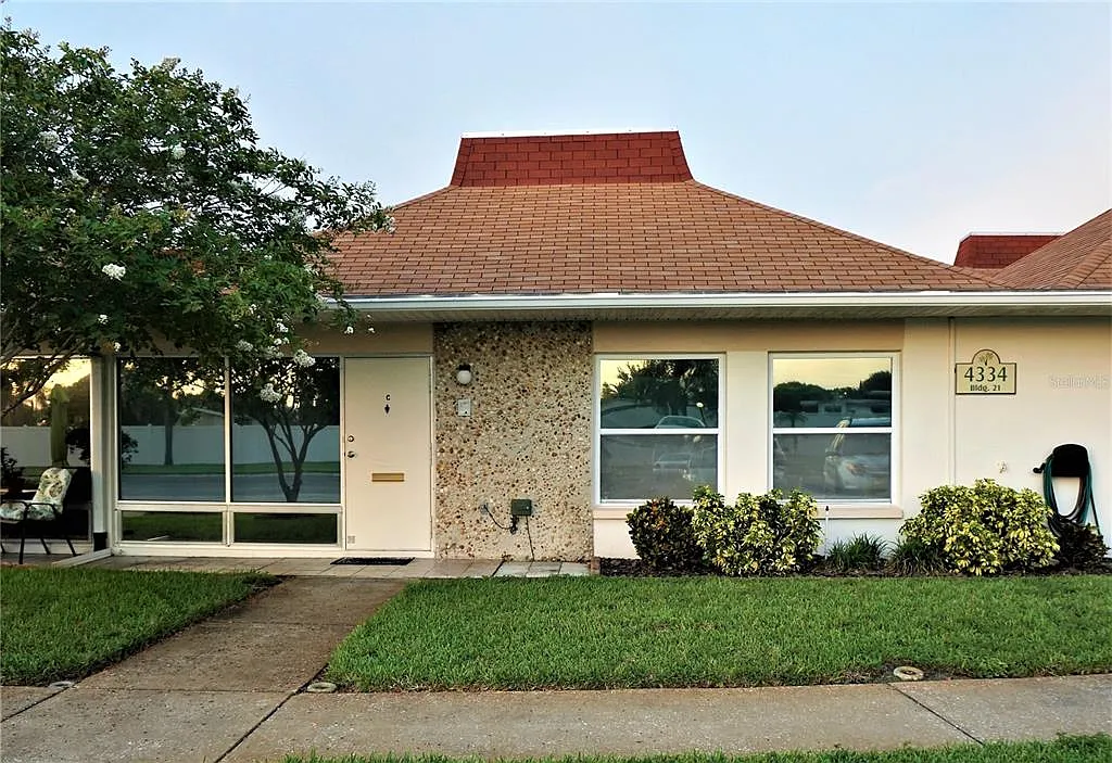 2 bed, 1.0 bath, 768 sqft, $1,450 — Photo 1