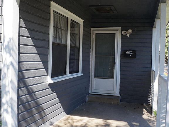 2nd image of 301 Scarbrough St