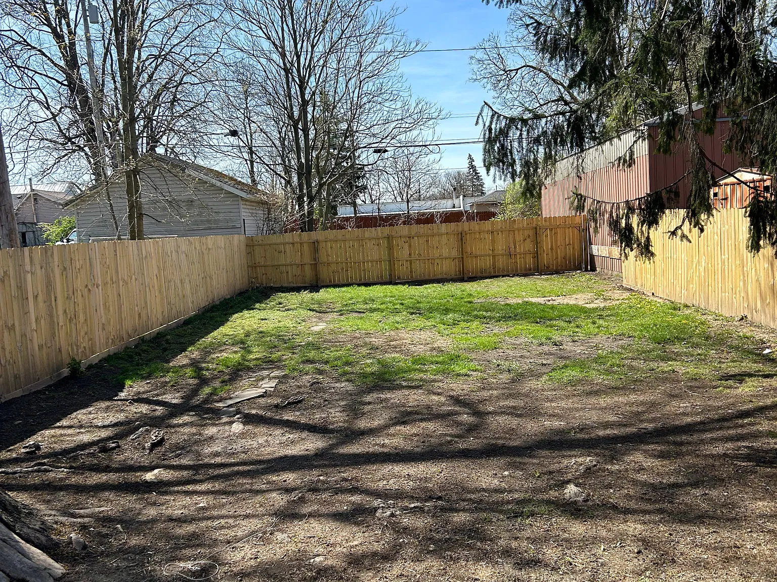 4 bed, 1228 sqft, $1,350 — Photo 2