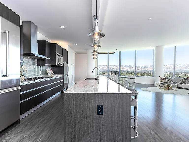 360 Residences — Photo 29
