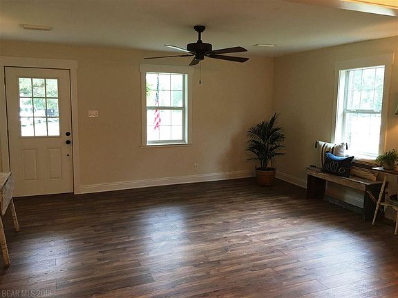4th image of 501 Armstrong Ave