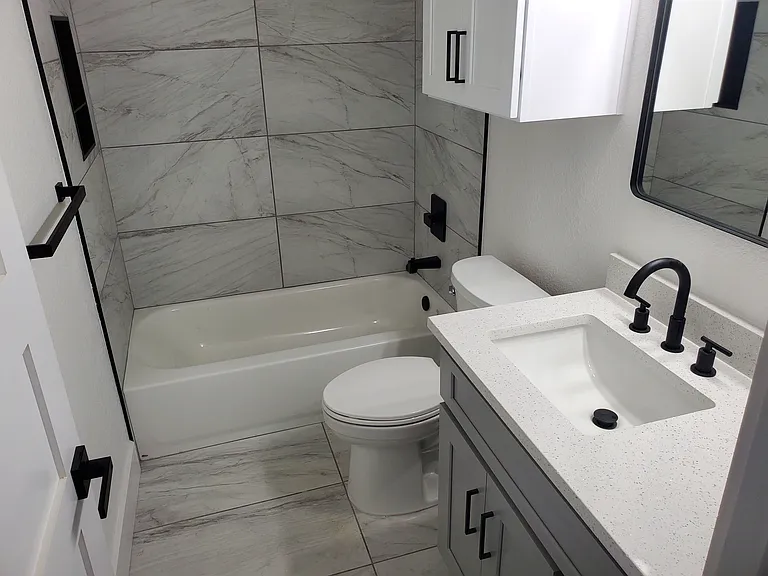 100 Nathan Ln — Photo 5