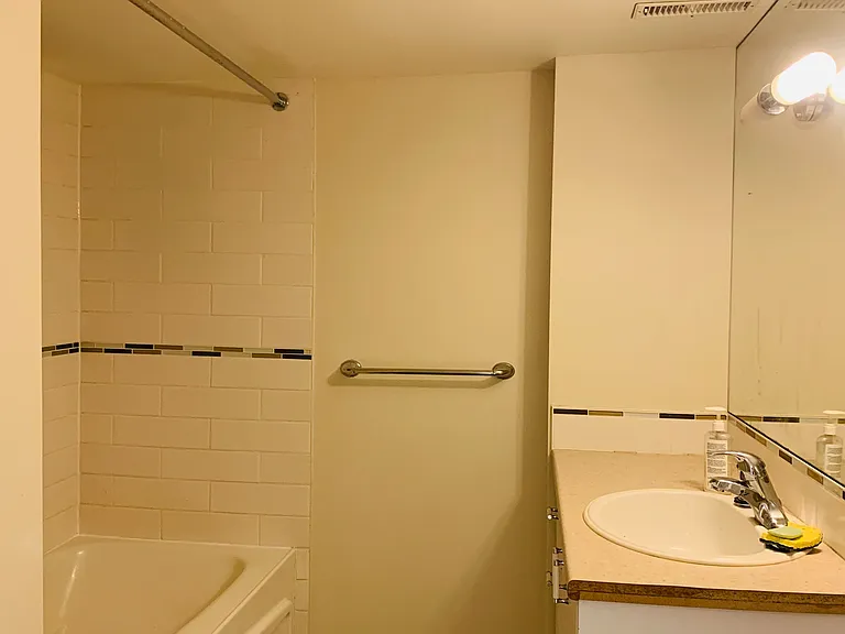 38 Henderson Ave #LOWER — Photo 8