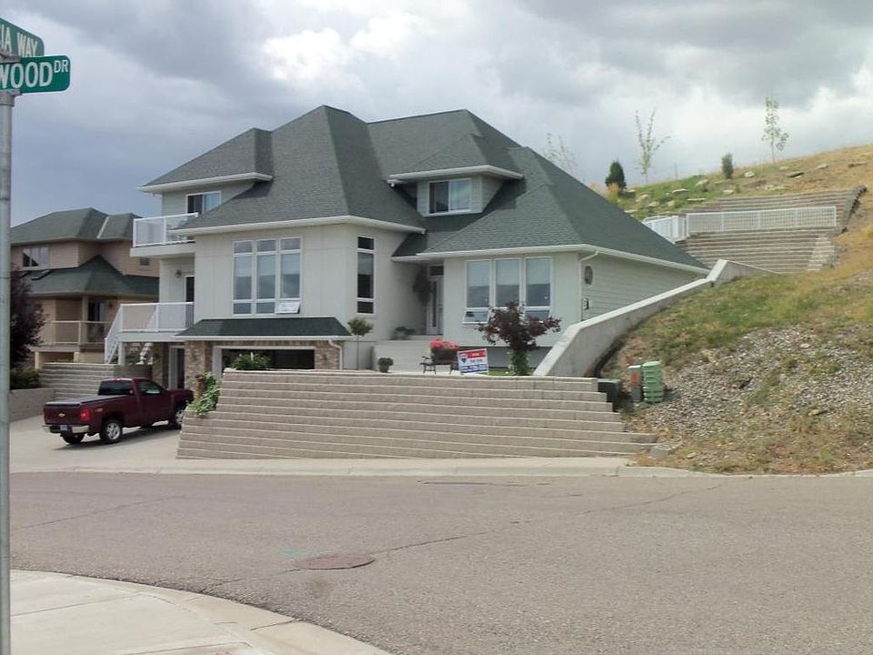 1st image of 3200 Kingwood Dr