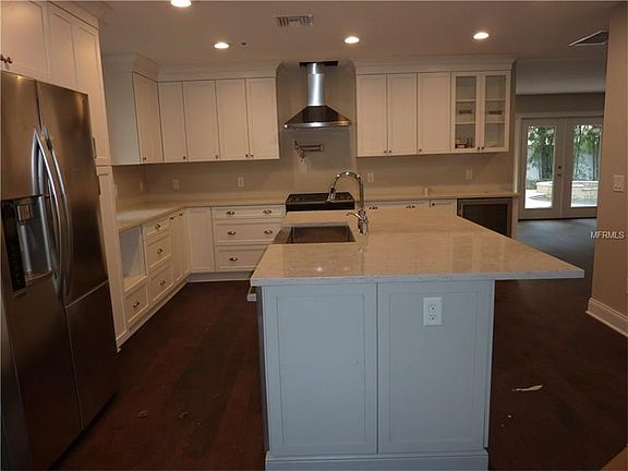 Kitchen Island