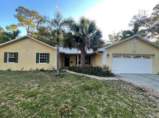 5645 40th St, Vero Beach, FL 32966