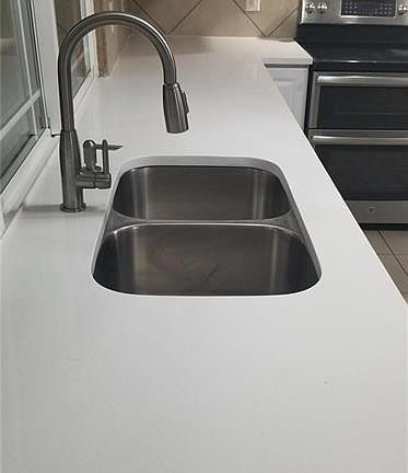 3rd image of 5921 Mimosa Ln