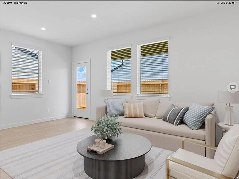 1814 Revolution Way — Photo 19