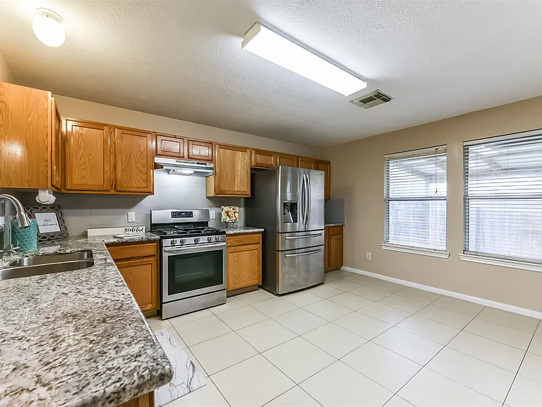 8322 Kingsbridge Meadow Dr — Photo 9