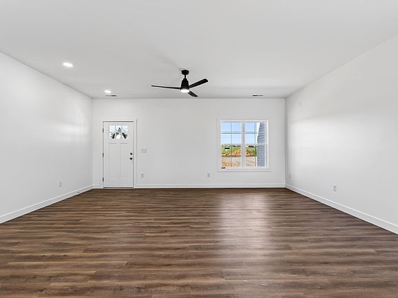 5th image of 1335 Mercer Ave
