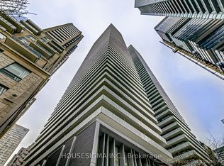 42 Charles St E #805, Toronto, ON M4Y 0B7