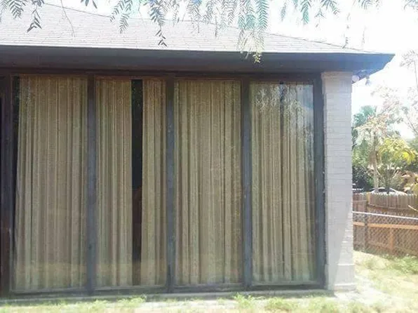 (undisclosed Address), Laredo, TX 78046