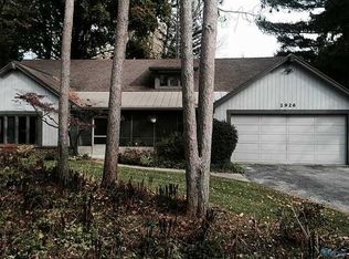 2926 Talmadge Rd, Toledo, OH 43606