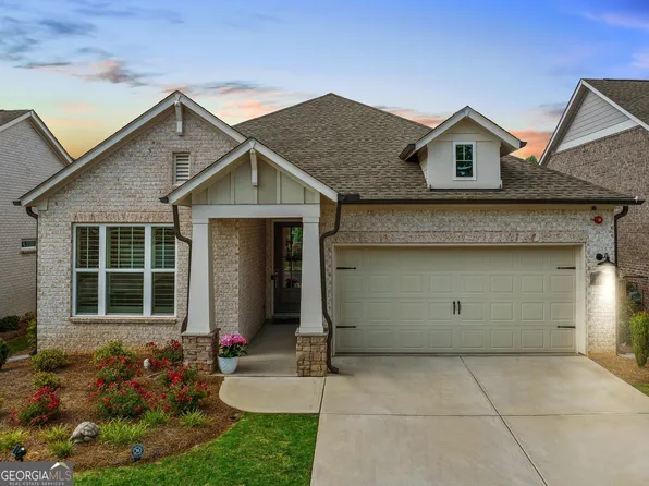 209 Floral Valley Dr, Woodstock, GA 30188