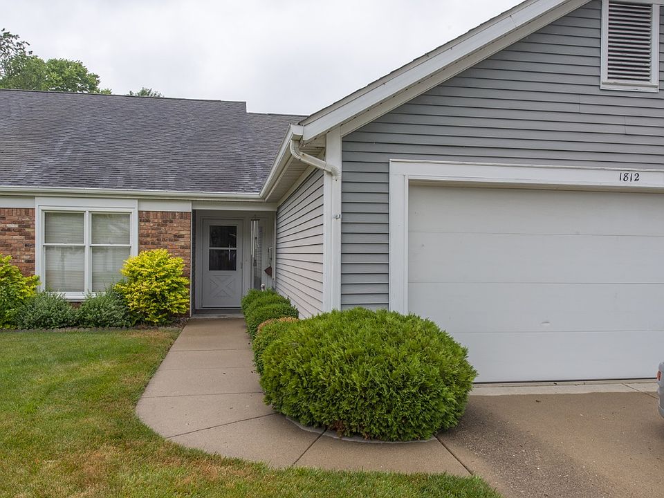 1st image of 1812 Twin Oaks Ln