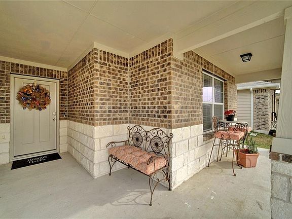 3rd image of 208 Quarton Dr