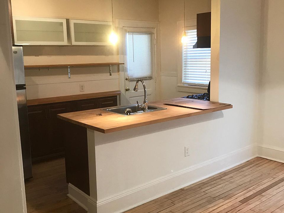 1st image of 8107 Lake Ave