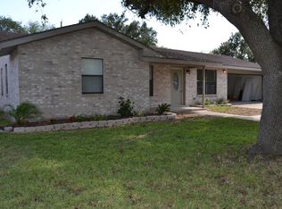 1208 Las Palmas Cir, Alice, TX 78332