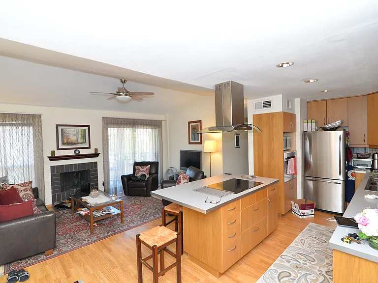 2025 Augusta Dr #806 — Photo 1