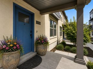 11338 S Willow Walk Dr, South Jordan, UT 84009