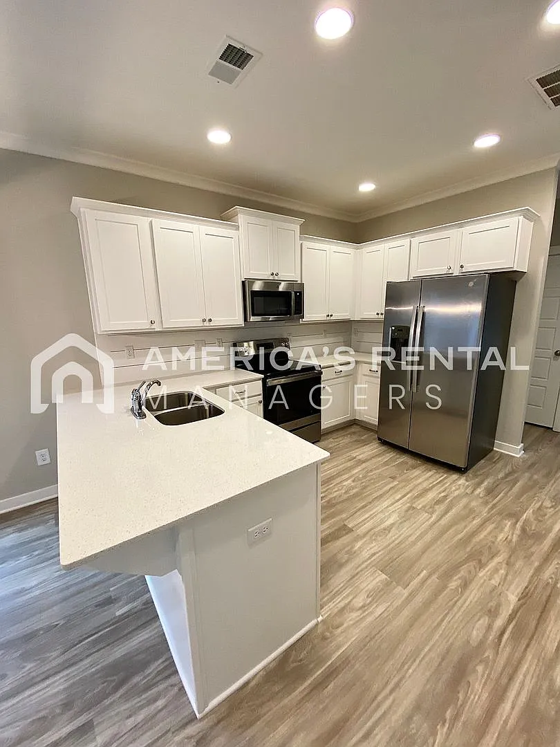 Home for Rent in Calera, AL Available to View Now! — Photo 3