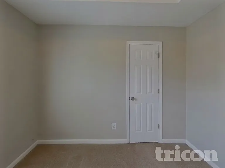 464 Berkshire Pl — Photo 15