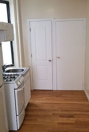 4th image of 315 W 121st St APT 1