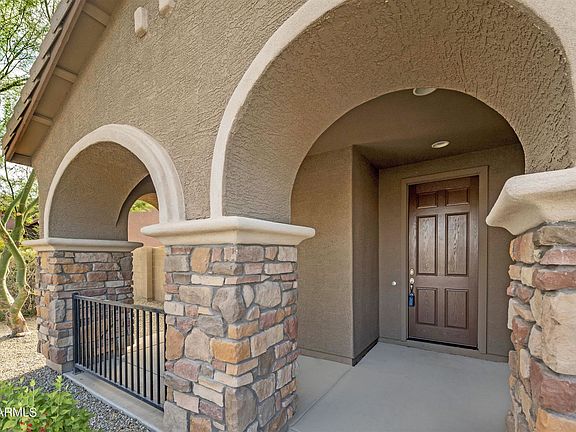 3rd image of 16039 W Anasazi St