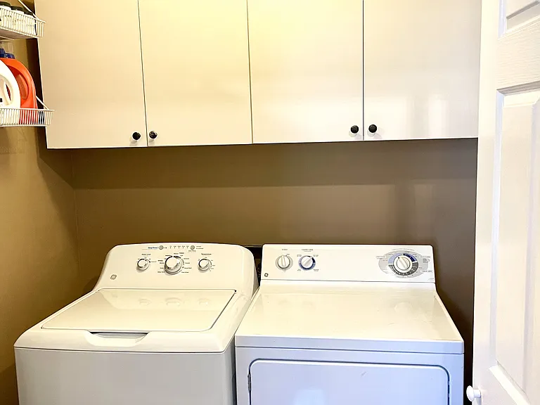40 James O Ct — Photo 22