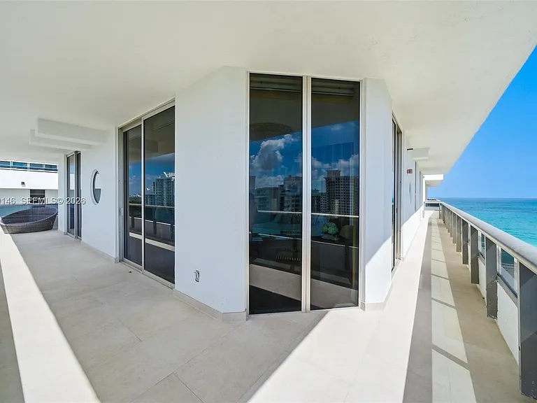 5801 Collins Ave #Penthouse 1600 — Photo 56
