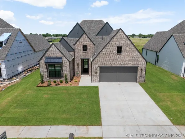 687 E 148th Pl S, Glenpool, OK 74033