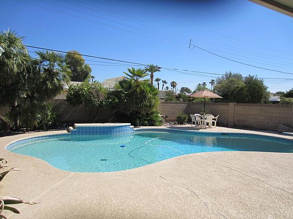 2nd image of 960 E La Jolla Dr