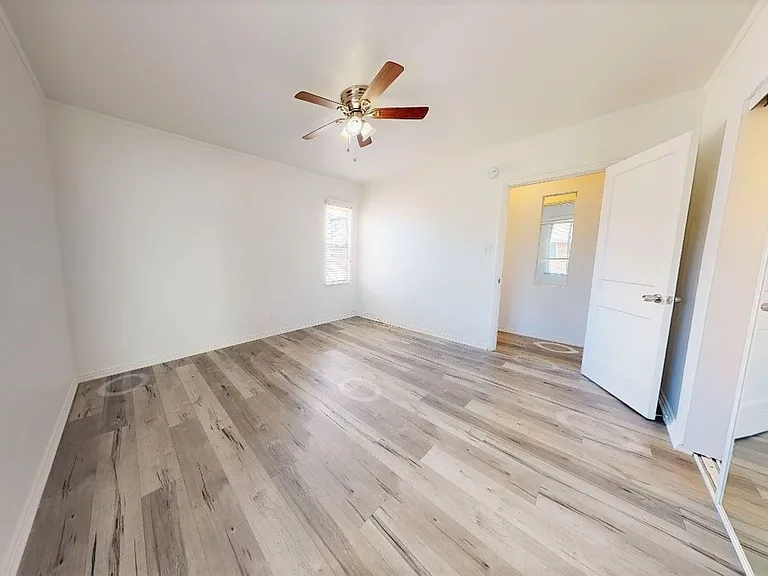 1136-1160 N. El Centro Ave — Photo 29