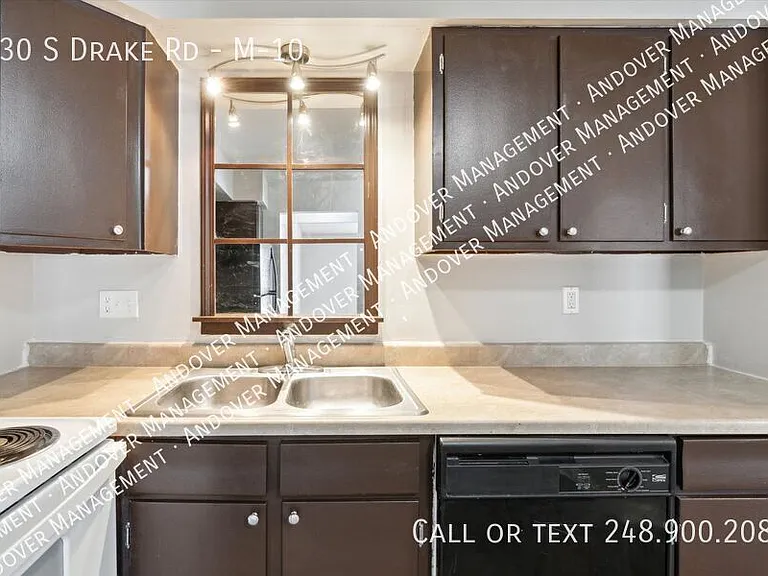 330 S Drake Rd #M-10 — Photo 47