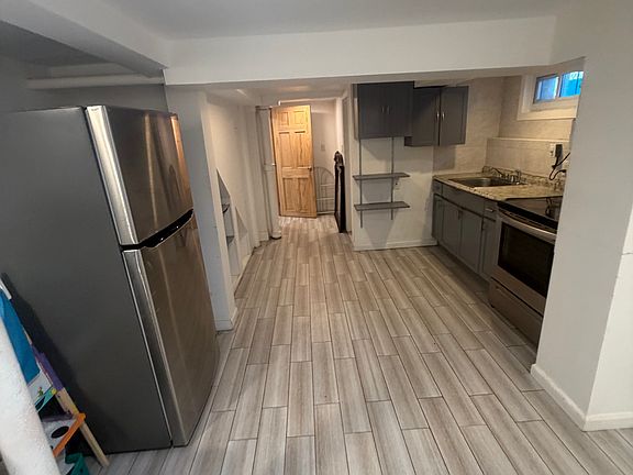 5th image of 8470 Homelawn St #1B