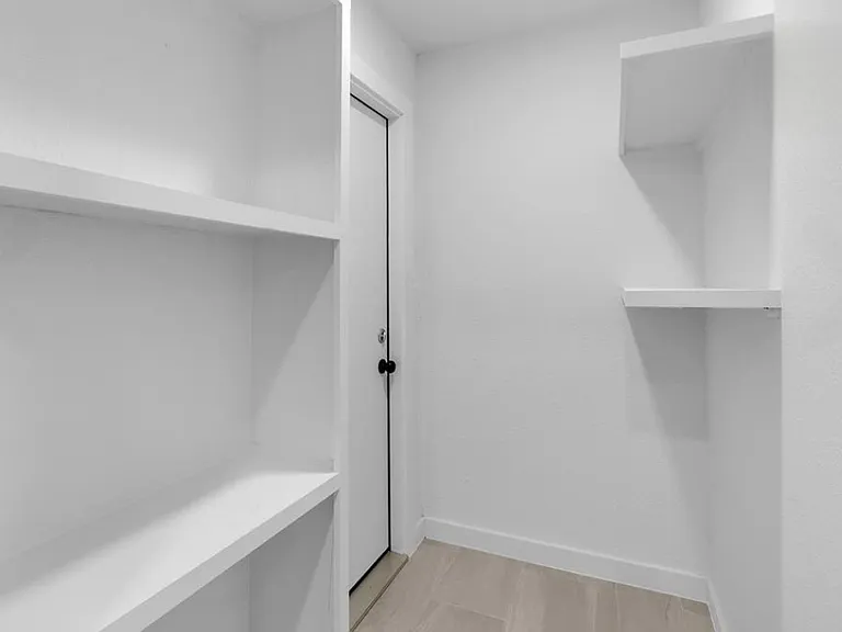 10938 Fleming Dr — Photo 9