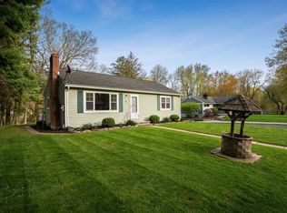 7 Gilbert Dr, Hyde Park, NY