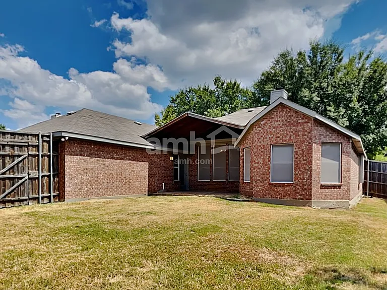 702 Bethany Lake Blvd — Photo 17