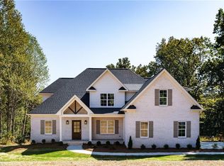 8010 Hacker Dr, Stokesdale, NC 27357