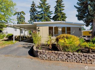 5220 SW 176th Street #18, Lynnwood, WA 98037