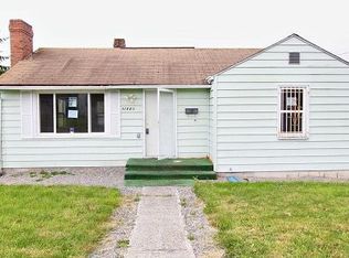 11403 Woodley Ave S, Seattle, WA 98178