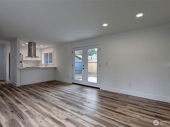 5th image of 11816 SE 318th Place