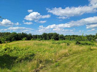 N4524 Prairie Knoll Cir, Portage, WI 53901