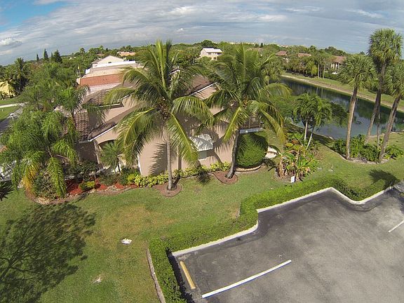 4th image of 564 NW 45th Ave